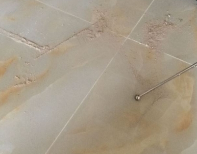 赵县瓷砖空鼓维修公司分享粘合剂选择不当在瓷砖铺贴过程中可能导致以下问题